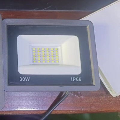 10W থেকে 200W 3 বছর ওয়ারেন্টি সহজ নকশা জলরোধী LED স্পট হালকা Yard বাগান বা পার্ক জন্য