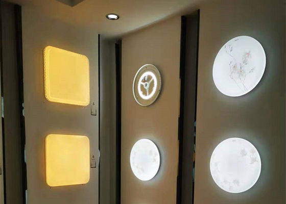 ফ্যাশন ডিজাইন 40W LED সারফেস মাউন্ট সিলিং লাইট IP20 হাই ইমপ্যাক্ট রেজিস্ট্যান্স